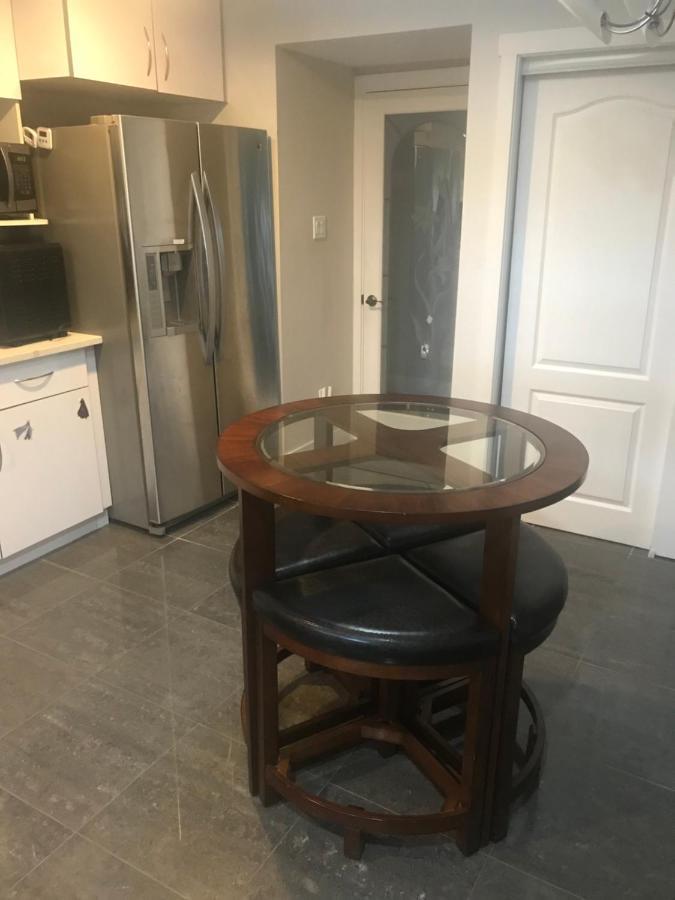 Spacious And Bright Large Suite With Separate Bathroom Richmond Exterior foto